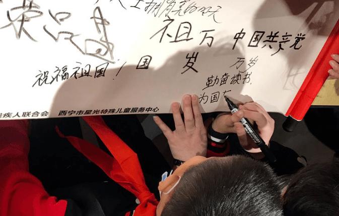 【高清组图】贵州丹寨:抗雪凝保畅通