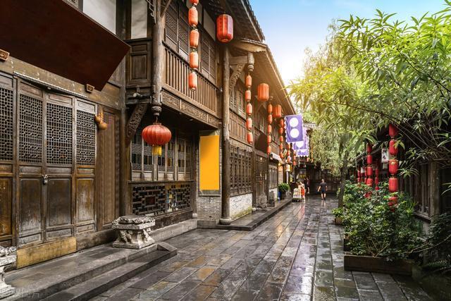 打造医药康养文旅产业名片